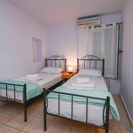 Hermes Rooms Tinos Bagian luar foto